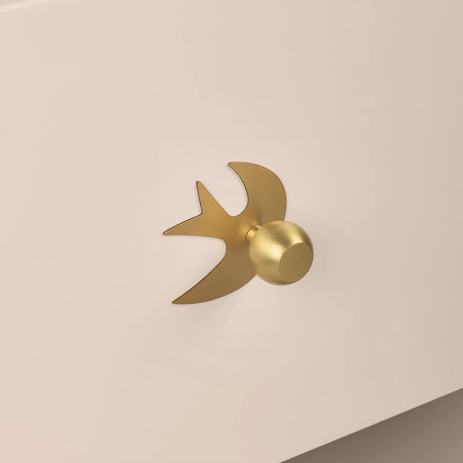 真鍮ボールバックプレート付きクリエイティブキャビネットハンド - Furniture Hardware With Backplate のレビューと価格